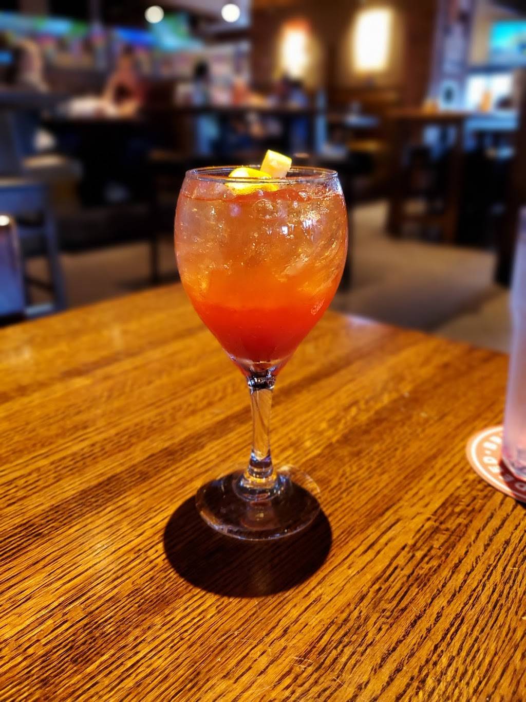 Old Chicago Pizza and Taproom | restaurant | 2100 Snelling Ave N Suite 64, Roseville, MN 55113, USA | 6516390303 OR +1 651-639-0303