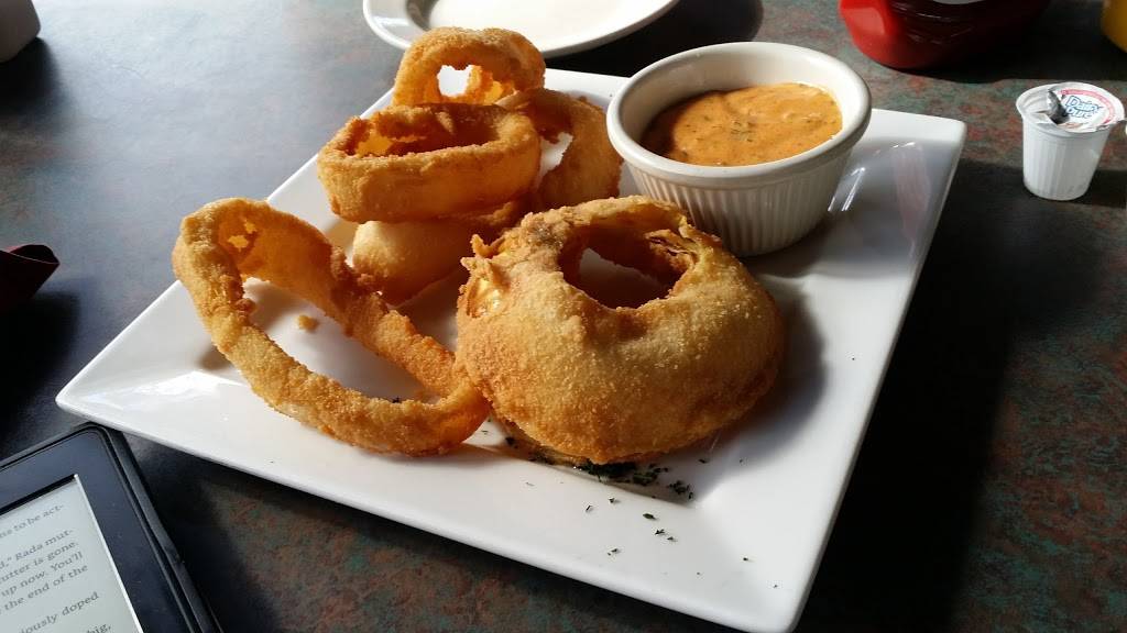 Triangle Park Bar & Grille | restaurant | 3010 Trier Rd, Fort Wayne, IN 46815, USA | 2604824342 OR +1 260-482-4342