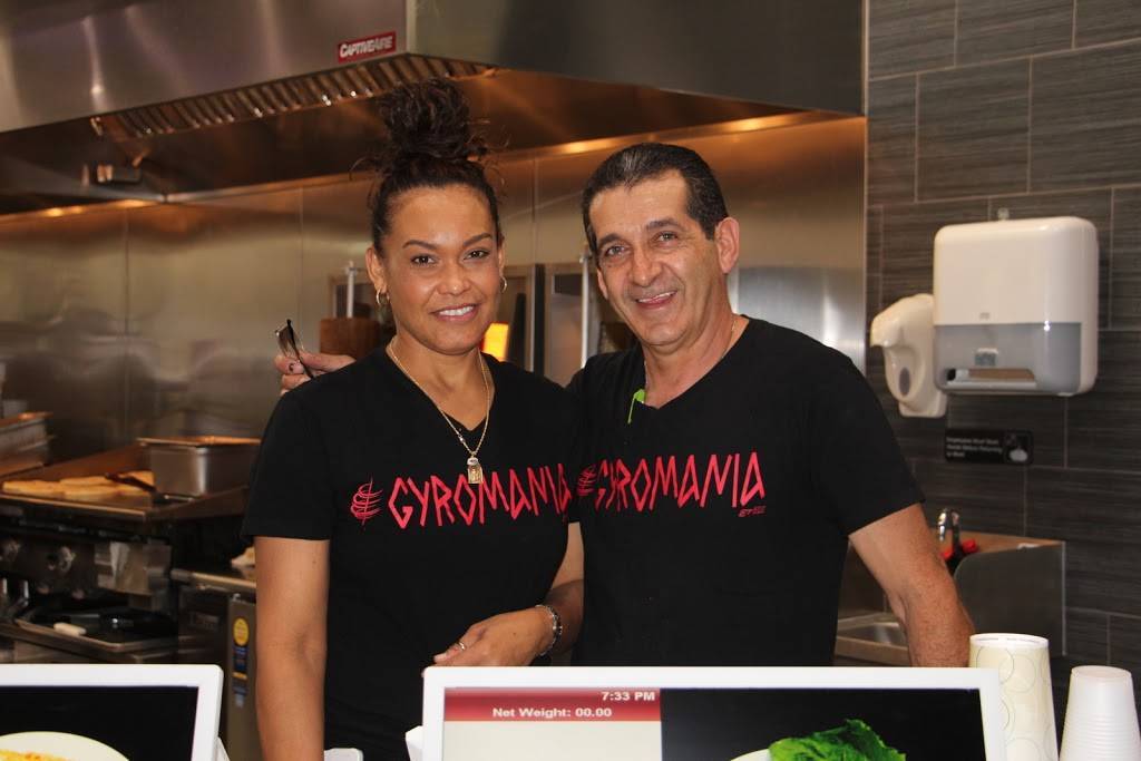 Gyromania Grill | restaurant | 171 S State Rd 7 #400, Royal Palm Beach, FL 33414, USA | 5617910062 OR +1 561-791-0062