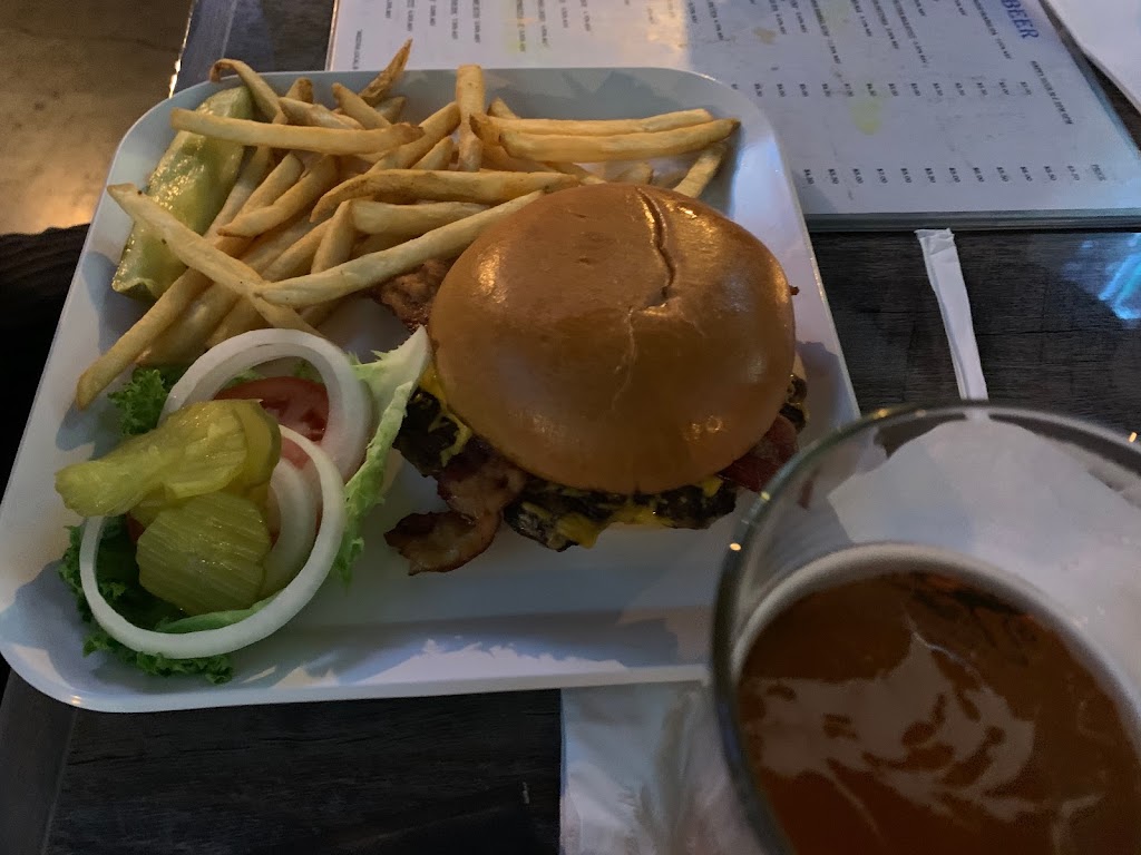Great Eagle Bar & Grill | restaurant | 17091 N Happy Trails Blvd, Surprise, AZ 85374, USA | 6235846045 OR +1 623-584-6045