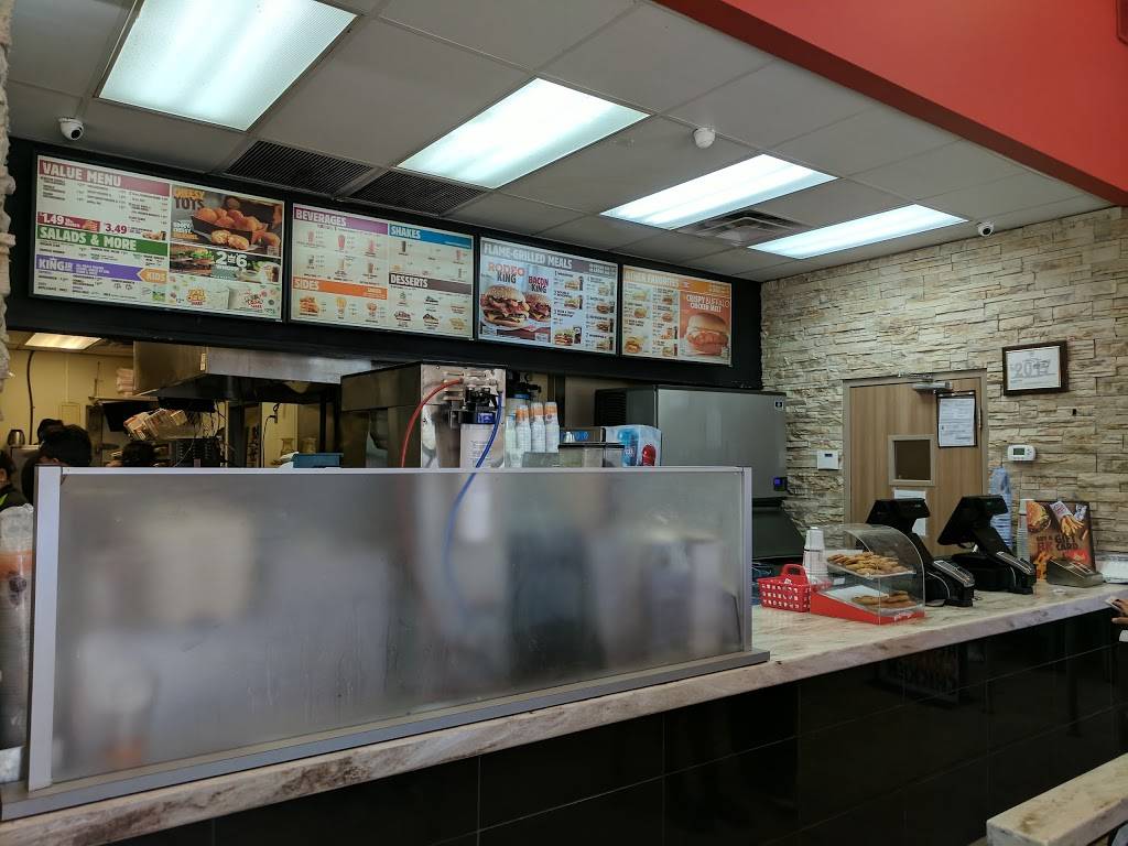 Burger King | restaurant | 8232 Gunston Corner Ln, Lorton, VA 22079, USA | 7034950113 OR +1 703-495-0113