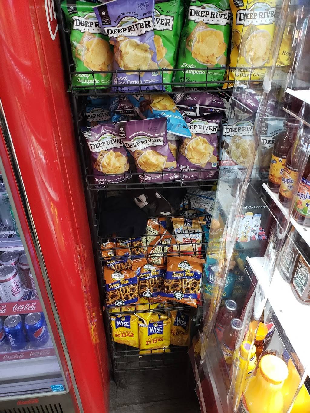 Bagels and Co | bakery | 1428 York Ave, New York, NY 10021, USA | 2127170505 OR +1 212-717-0505