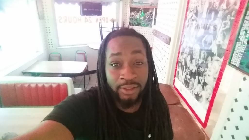 Gratiot Grill | restaurant | 3121 Gratiot Ave, Detroit, MI 48207, USA | 3139218670 OR +1 313-921-8670