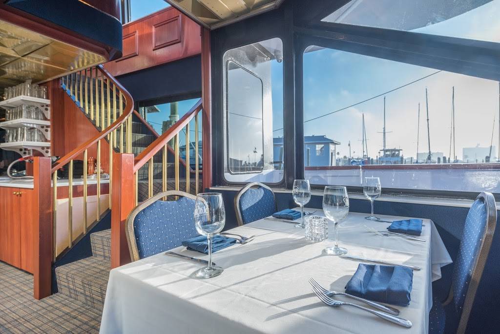 Yacht StarShip Cruises & Events Clearwater | restaurant | 25 Causeway Boulevard, Slip #55, Clearwater, FL 33767, USA | 8132237999 OR +1 813-223-7999
