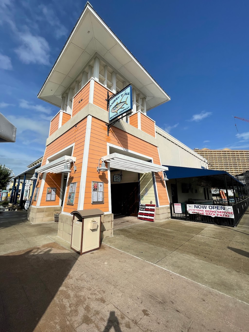 Angry Tuna Seafood Company | restaurant | 701 S Pier Park Dr Suite 155, Panama City Beach, FL 32413, USA | 8502354632 OR +1 850-235-4632