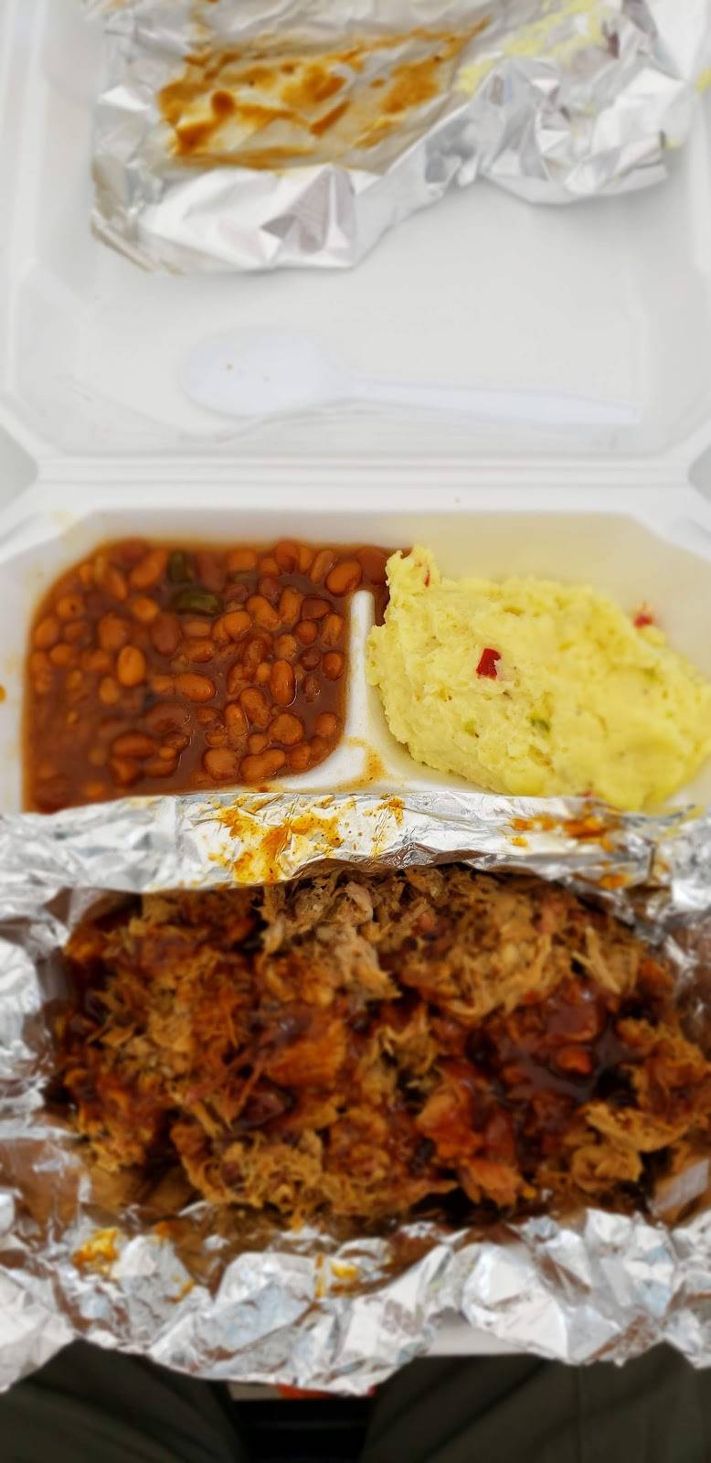 Melvins Place of Barbecue | restaurant | 2315 Hall Ave NW, Huntsville, AL 35805, USA | 2565852213 OR +1 256-585-2213