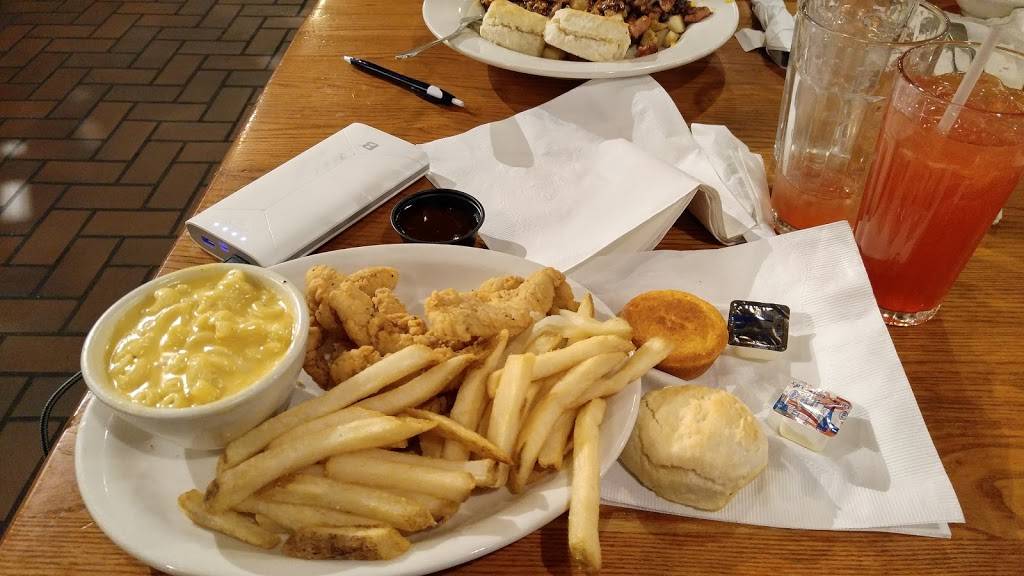 Cracker Barrel Old Country Store | restaurant | 3304 Clark Ln, Columbia, MO 65202, USA | 5734749977 OR +1 573-474-9977