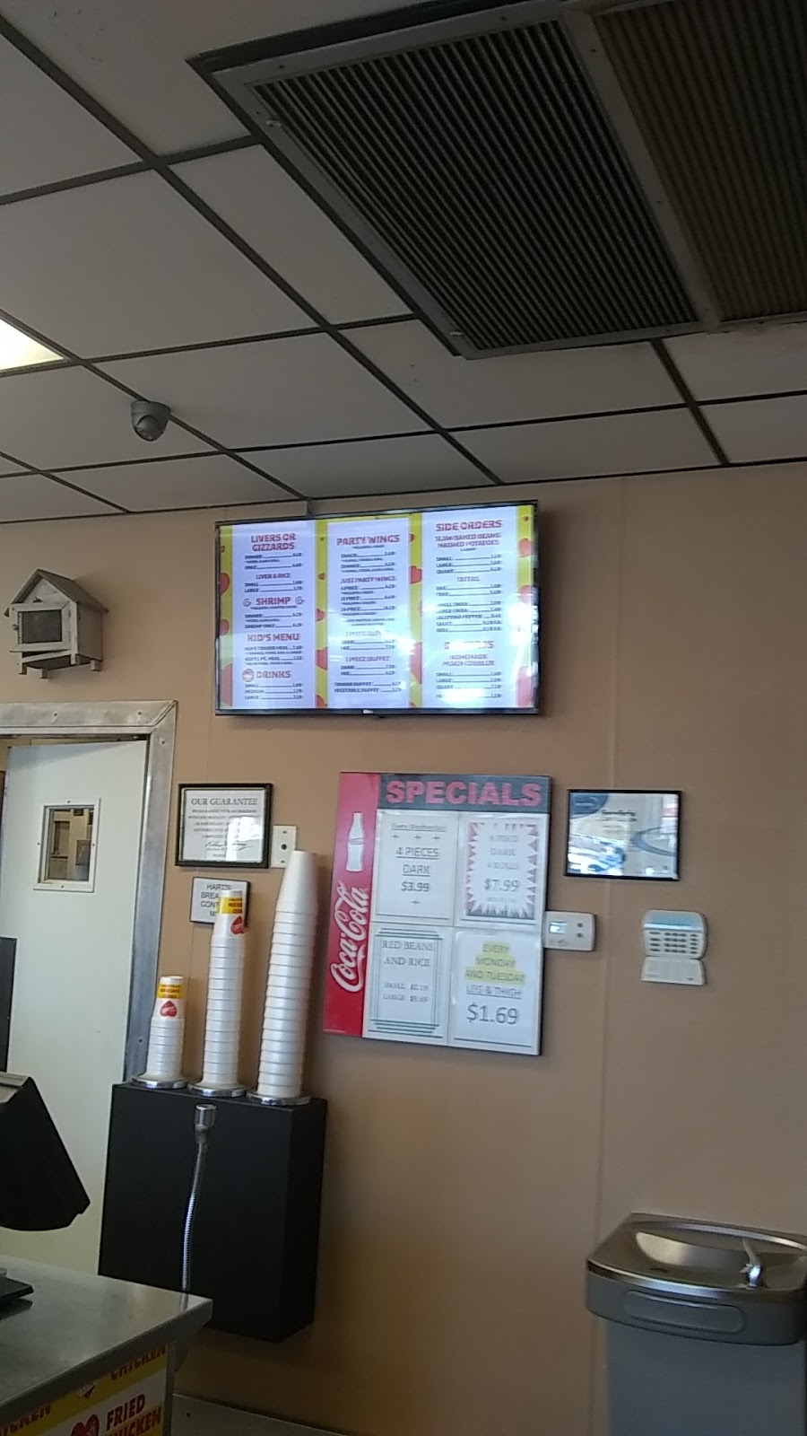 Harts Fried Chicken | restaurant | 2951 SpringHill Ave, Mobile, AL 36607, USA | 2514733139 OR +1 251-473-3139