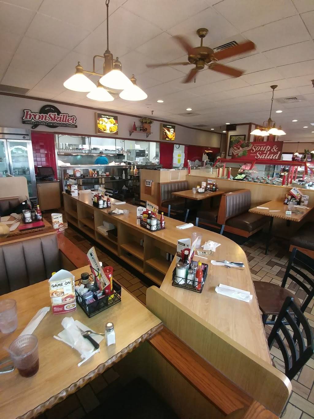 Petro Rochelle | restaurant | 900 Petro Rd, Rochelle, IL 61068, USA | 8155623716 OR +1 815-562-3716