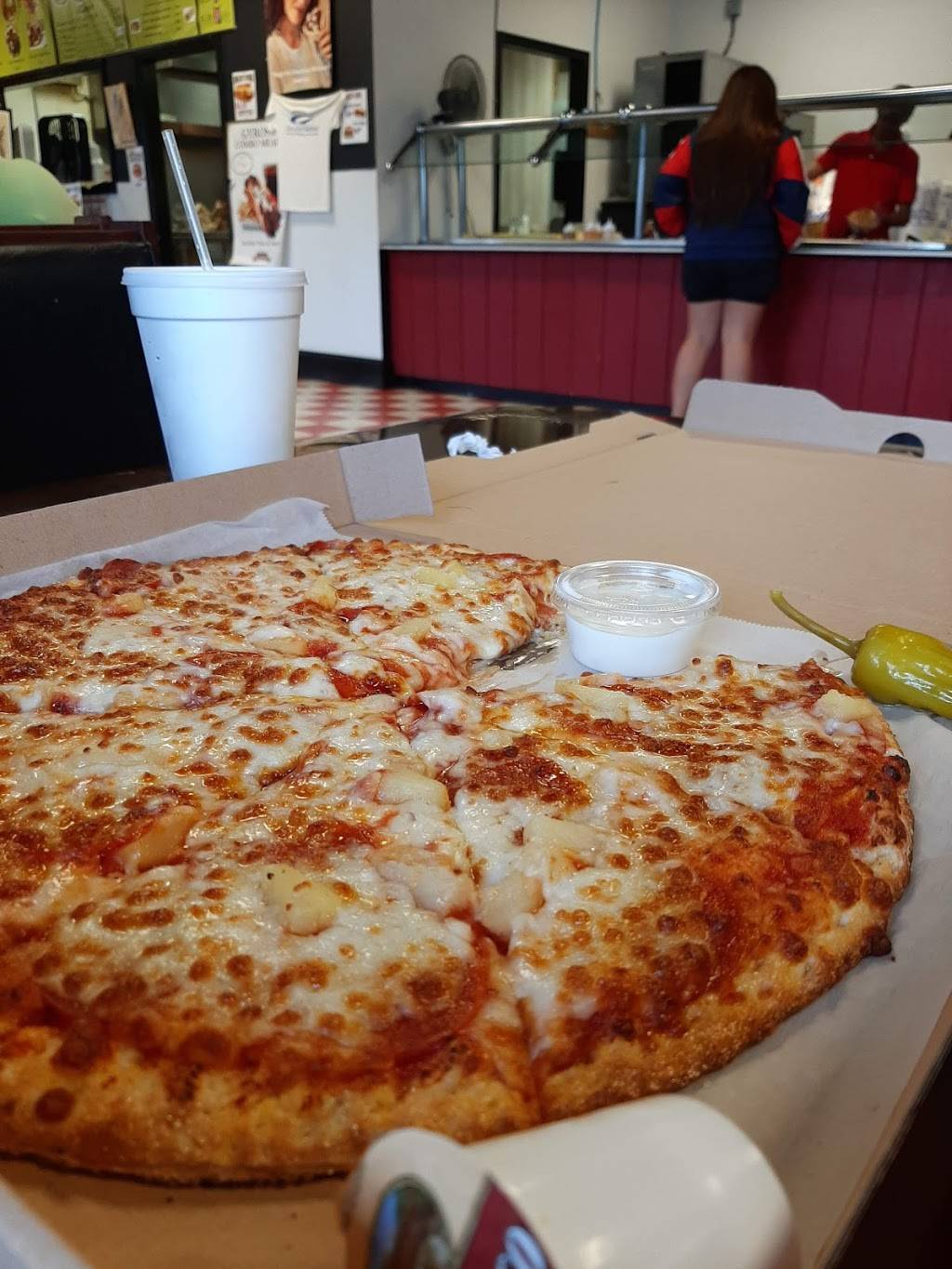 Shelby GyRO | restaurant | 1604 Madison St, Shelbyville, TN 37160, USA | 9314925047 OR +1 931-492-5047