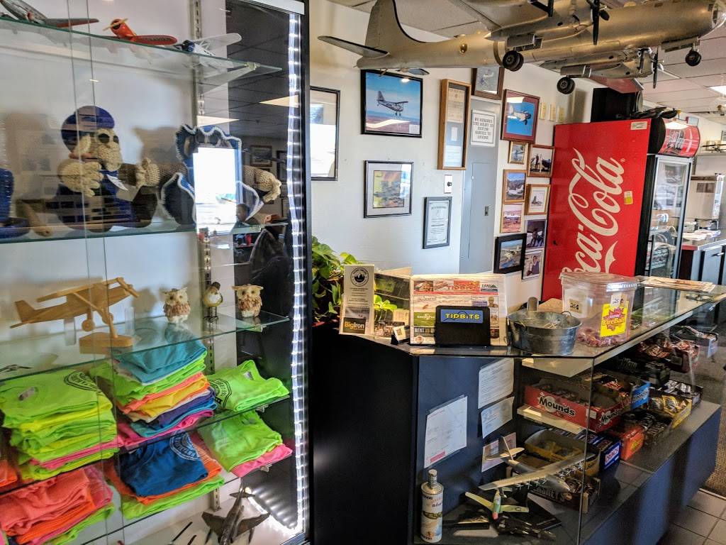 Barnstormer Restaurant | restaurant | 600 Airport Road # A, Greeley, CO 80631, USA | 9703363020 OR +1 970-336-3020