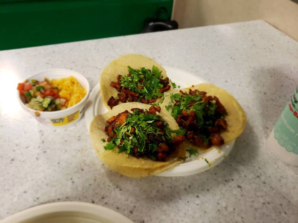 El Gallo Giro | restaurant | 20901 Sherman Way, Canoga Park, CA 91303, USA | 8188358313 OR +1 818-835-8313