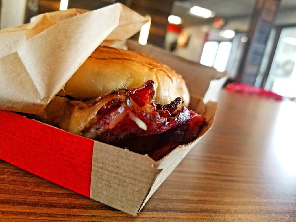 Arbys | restaurant | 952 N W Ave, Jackson, MI 49202, USA | 5177871245 OR +1 517-787-1245