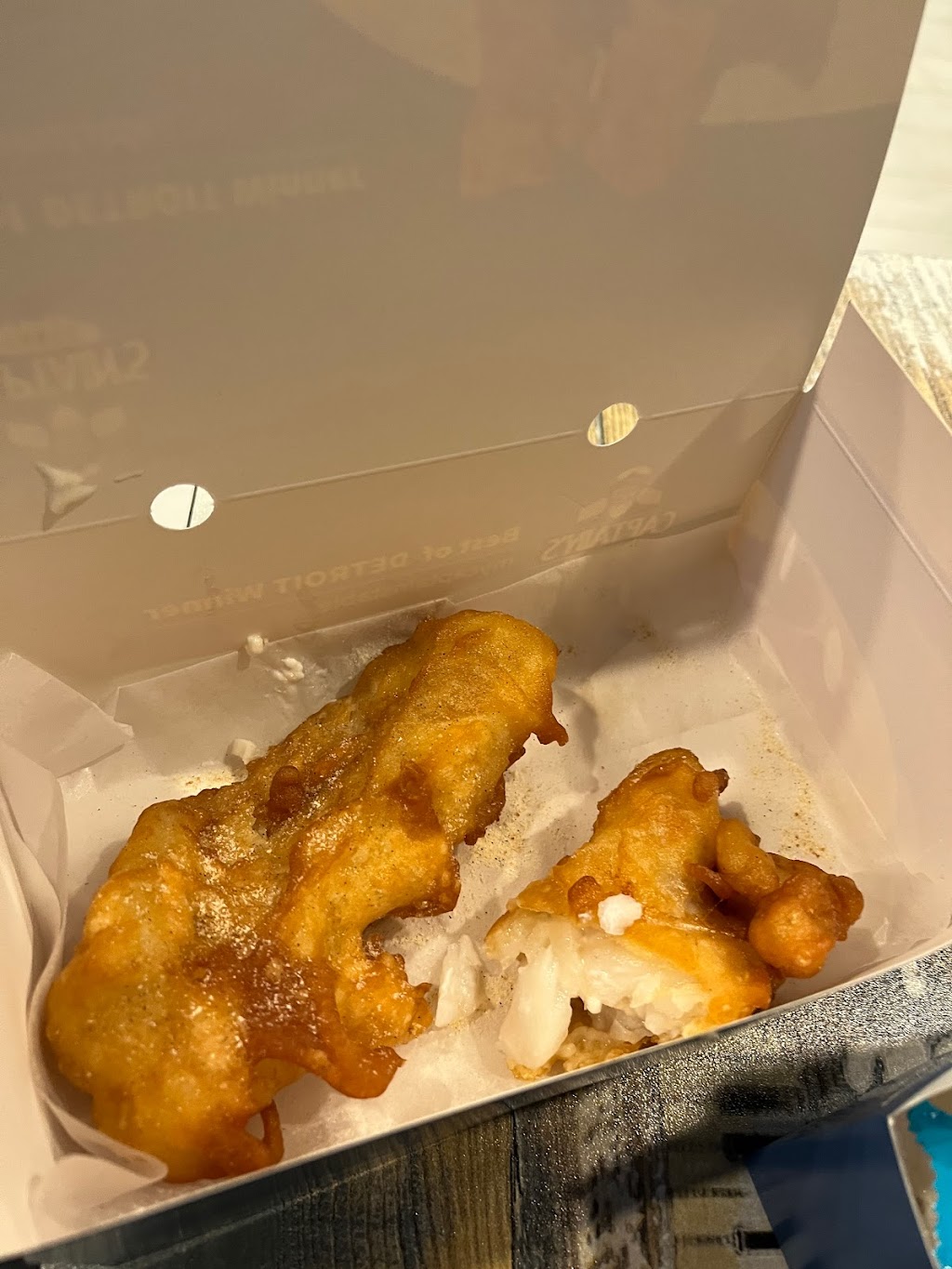 The Captains Table fish and chicken | restaurant | 29705 Northwestern Hwy, Southfield, MI 48034, USA | 2488648875 OR +1 248-864-8875