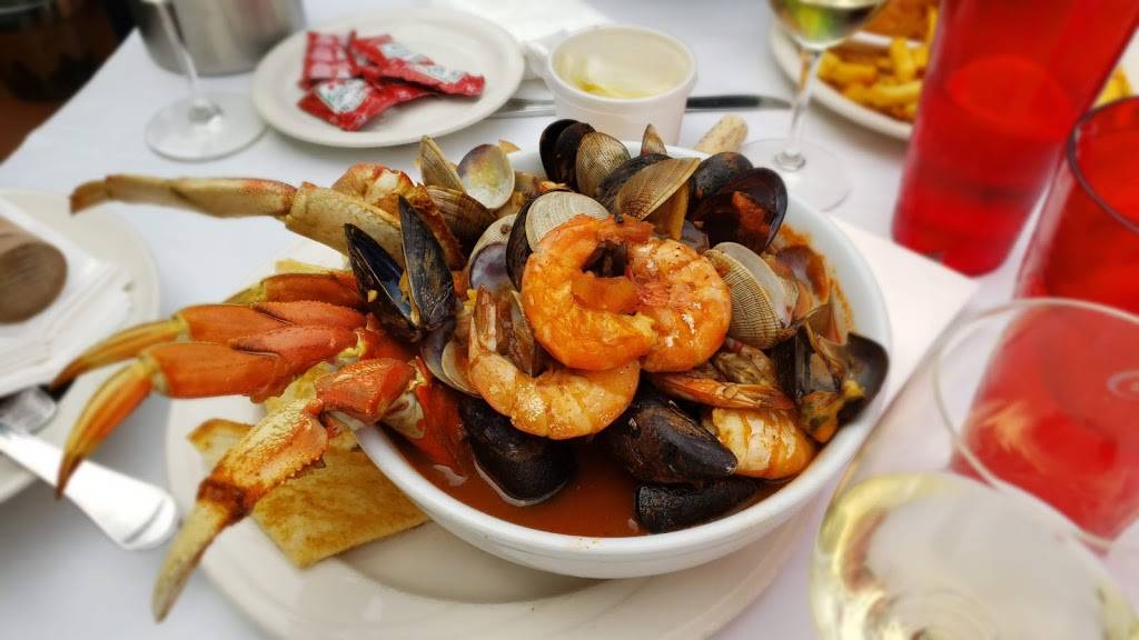 Cracked Crab | restaurant | 751 Price St, Pismo Beach, CA 93449, USA | 8057732722 OR +1 805-773-2722