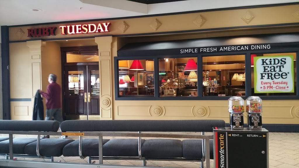 Ruby Tuesday | restaurant | Lakeforest Mall, 701 Russell Ave, Gaithersburg, MD 20877, USA | 3012162772 OR +1 301-216-2772