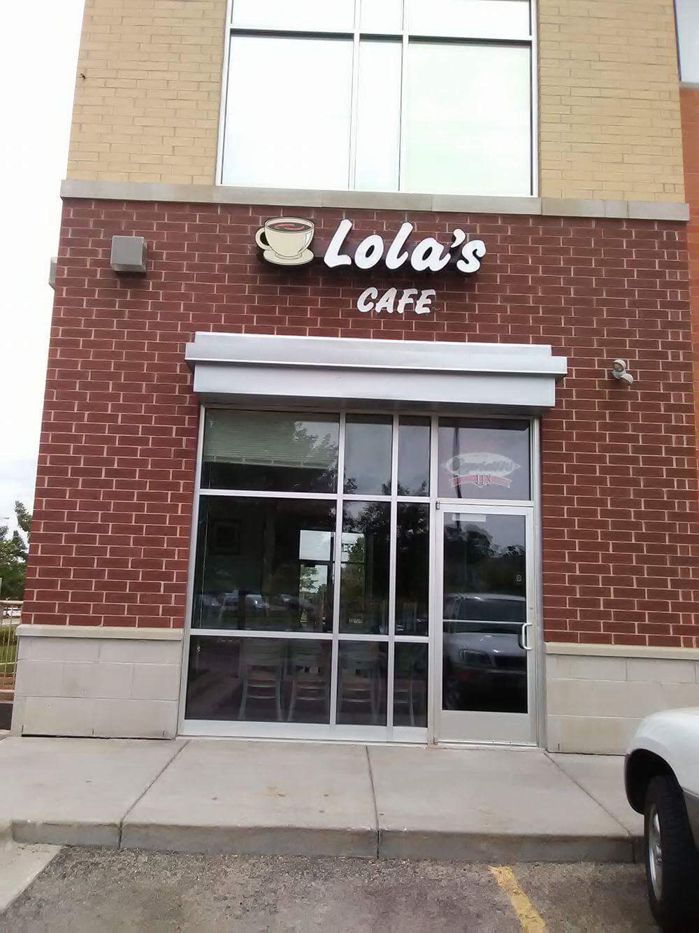 Lolas Cafe | cafe | 610 Junction Rd #113, Madison, WI 53717, USA | 6088412220 OR +1 608-841-2220
