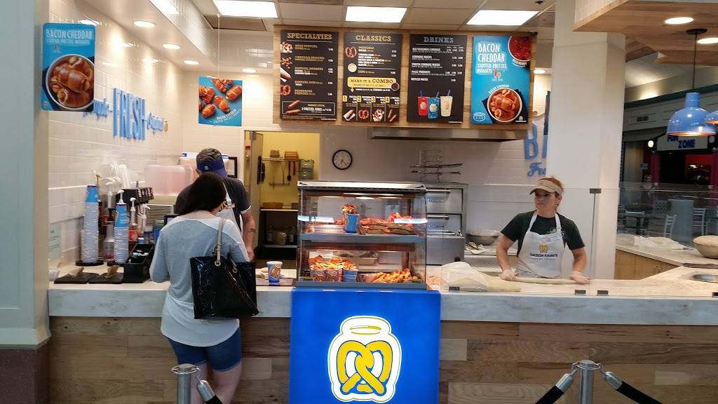 Auntie Annes | restaurant | 1675 W Lacey Blvd, Hanford, CA 93230, USA | 5595846884 OR +1 559-584-6884