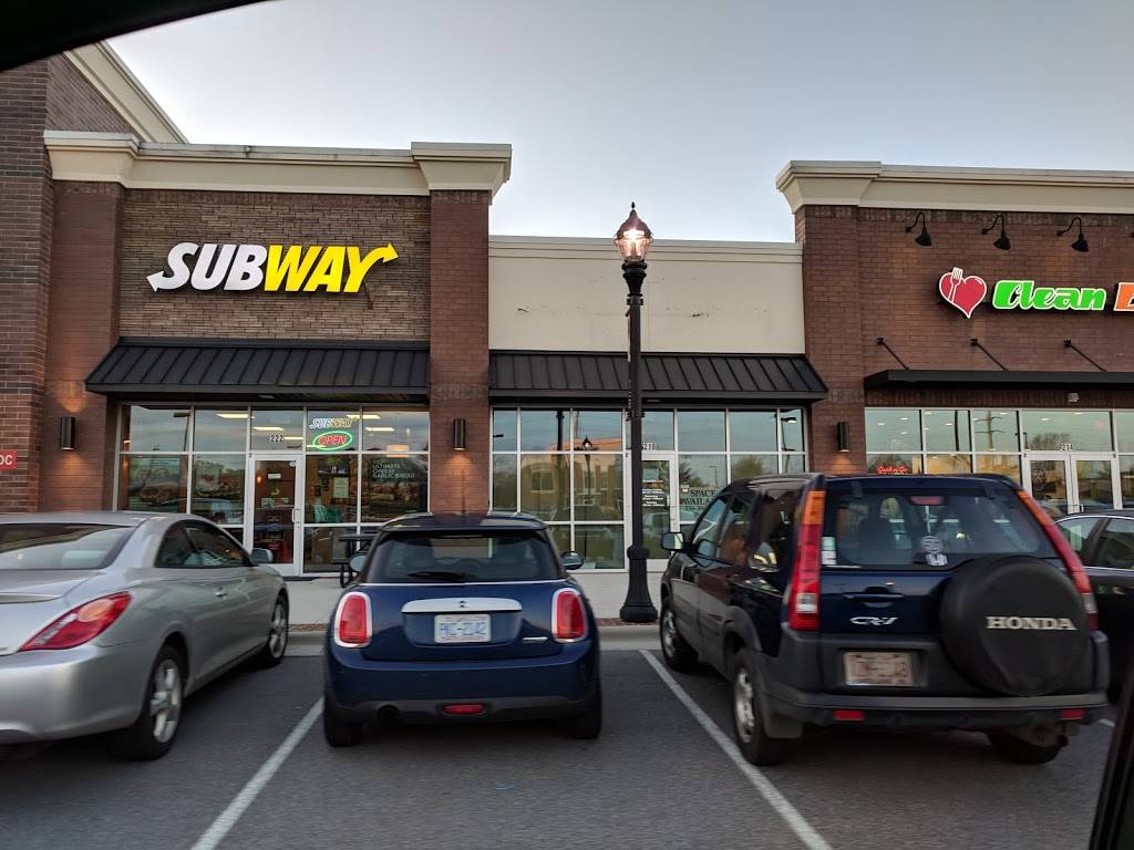 Subway | restaurant | 222 Harvey St, Winston-Salem, NC 27103, USA | 3363069613 OR +1 336-306-9613