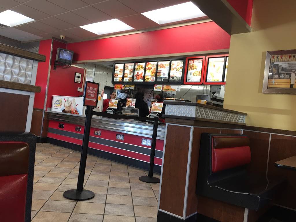 Hardees | restaurant | 2604 Little Rock Rd, Charlotte, NC 28214, USA | 7043922239 OR +1 704-392-2239