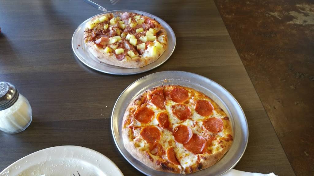 Rafaels Pizza | restaurant | 128 W MacArthur Blvd, Santa Ana, CA 92707, USA | 7147516474 OR +1 714-751-6474