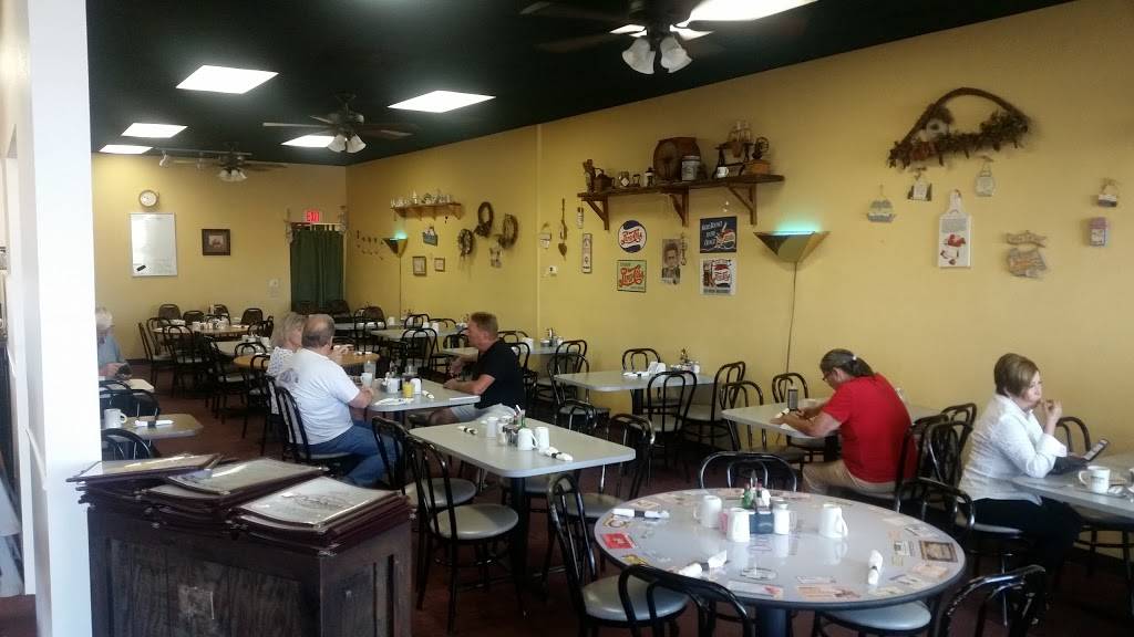 Debbies Restaurant & Pie Shoppe | bakery | 740 Nordahl Rd #114, San Marcos, CA 92069, USA | 7607415680 OR +1 760-741-5680