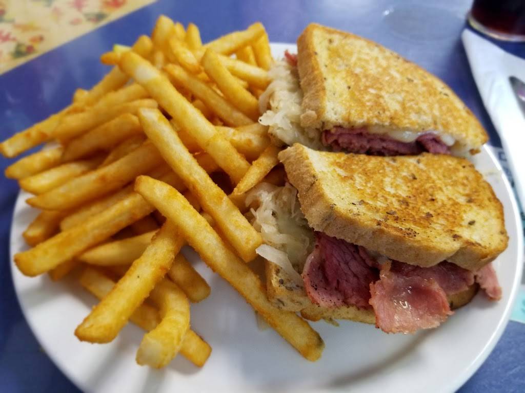 Dotties Restaurant | restaurant | 5275 Babcock St NE, Palm Bay, FL 32905, USA | 3219517880 OR +1 321-951-7880