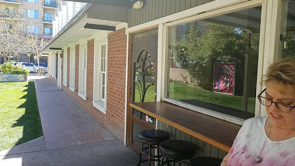 Oven+Vine | restaurant | 14 W Vernon Ave, Phoenix, AZ 85003, USA | 6026877632 OR +1 602-687-7632