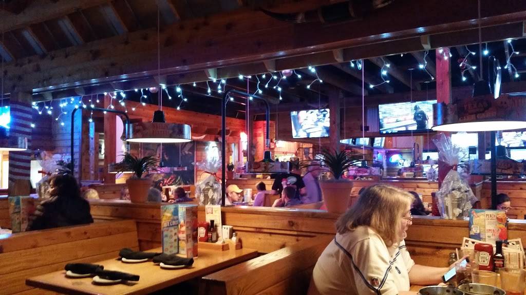 Texas Roadhouse | restaurant | 835 Cog Cir, Crystal Lake, IL 60014, USA | 8153567427 OR +1 815-356-7427