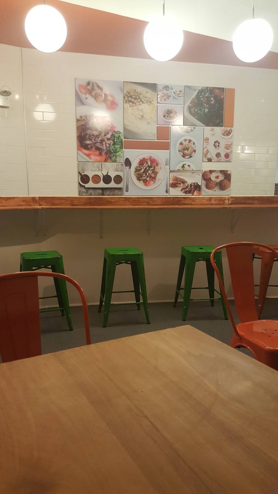 Zachi Express | restaurant | 3202 N Broadway, Chicago, IL 60657, USA | 7733271111 OR +1 773-327-1111