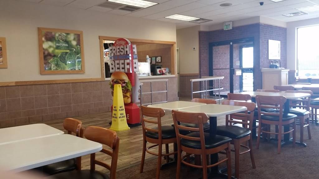 Wendys | restaurant | 6526 Grape Rd, Mishawaka, IN 46545, USA | 5742728882 OR +1 574-272-8882
