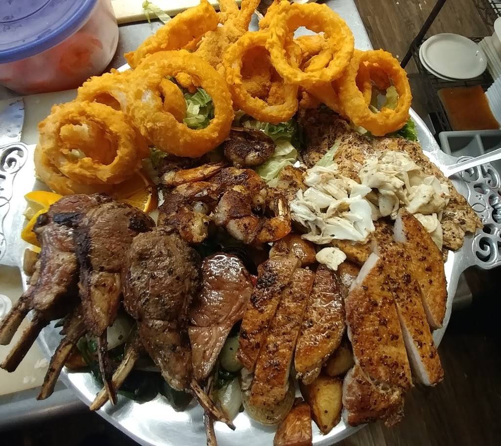 Segaris | restaurant | 1503 Shepherd Dr, Houston, TX 77007, USA | 7138802470 OR +1 713-880-2470