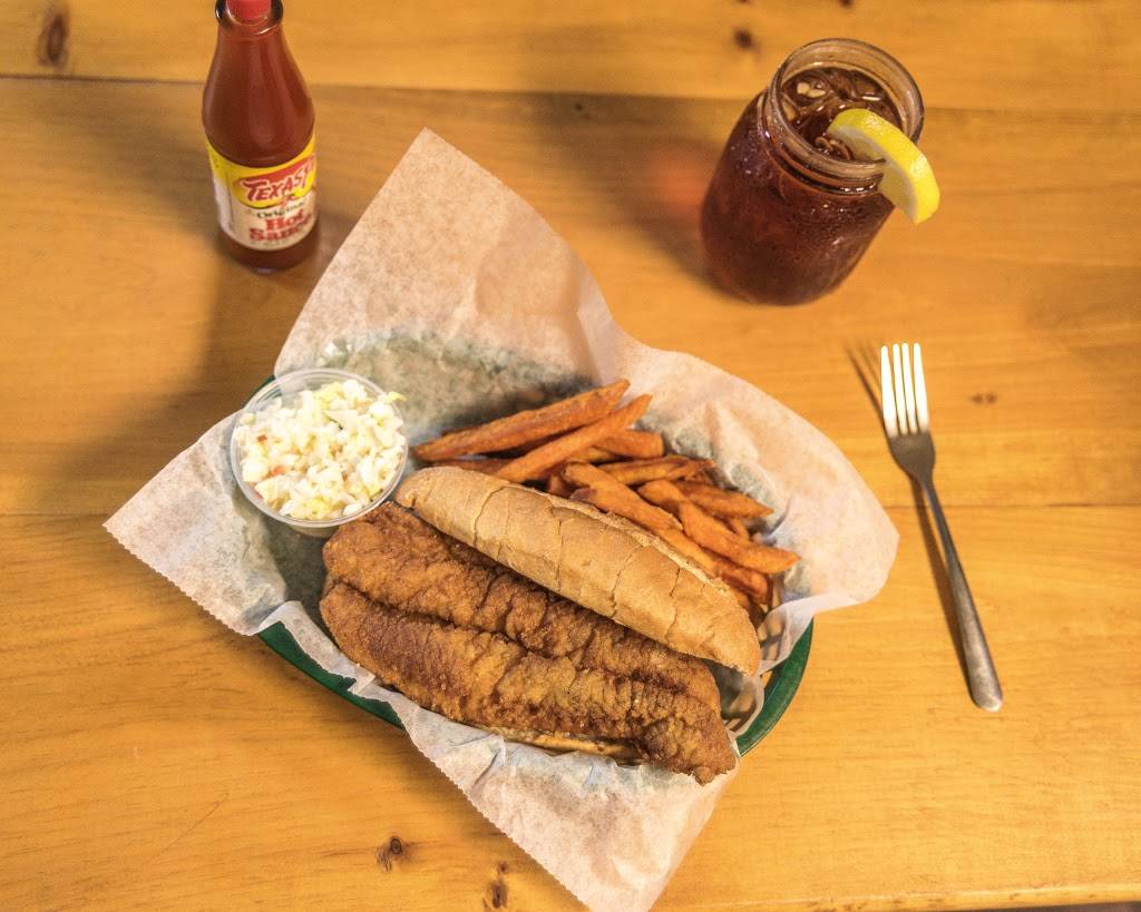 Marks Seafood n Steak House | restaurant | 1328 S Madison St, Whiteville, NC 28472, USA | 9106419000 OR +1 910-641-9000