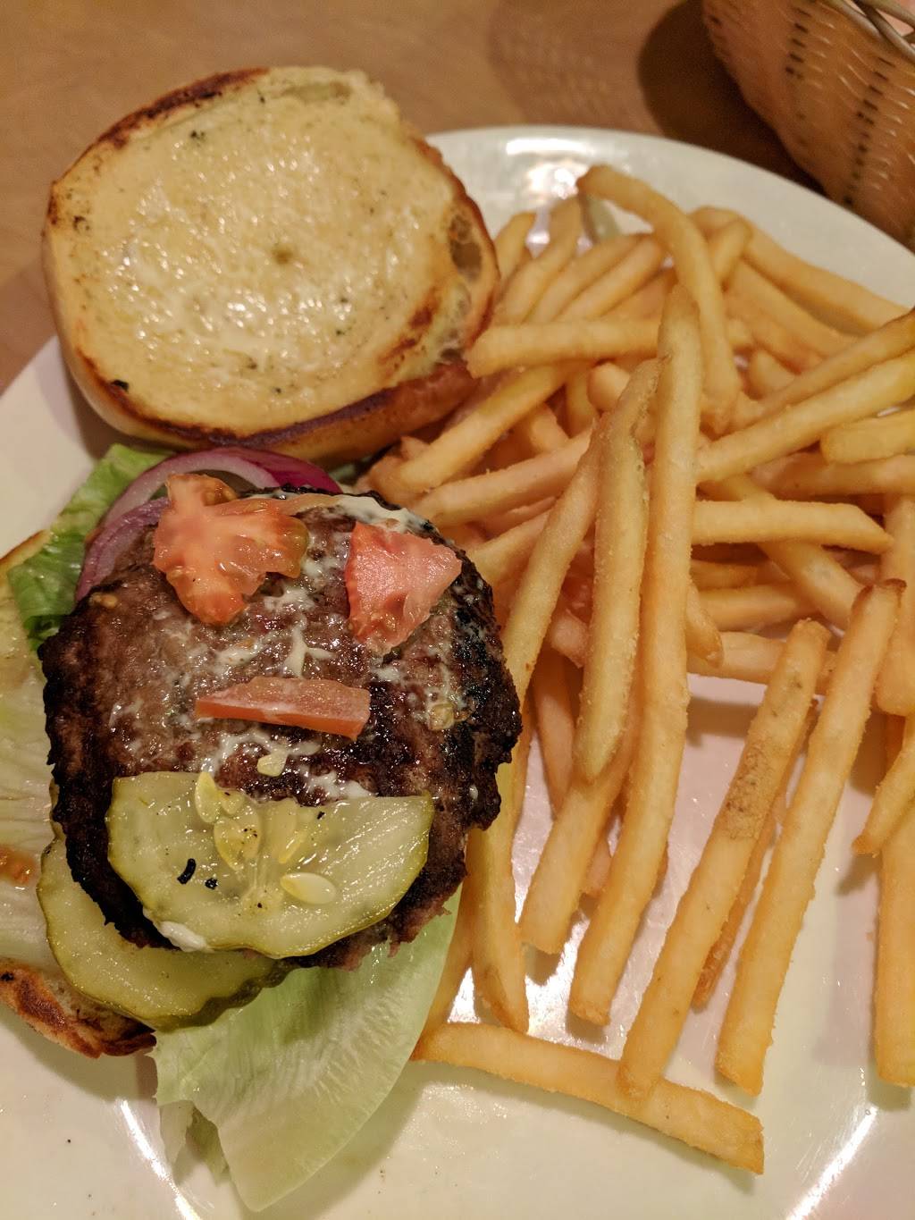 Cocos Bakery Restaurant | bakery | 16526 Soledad Canyon Rd, Canyon Country, CA 91387, USA | 6612517725 OR +1 661-251-7725