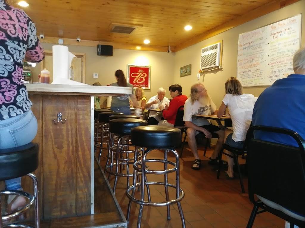 Oyster Troff | restaurant | 936 N Bay St, Eustis, FL 32726, USA | 3523579939 OR +1 352-357-9939