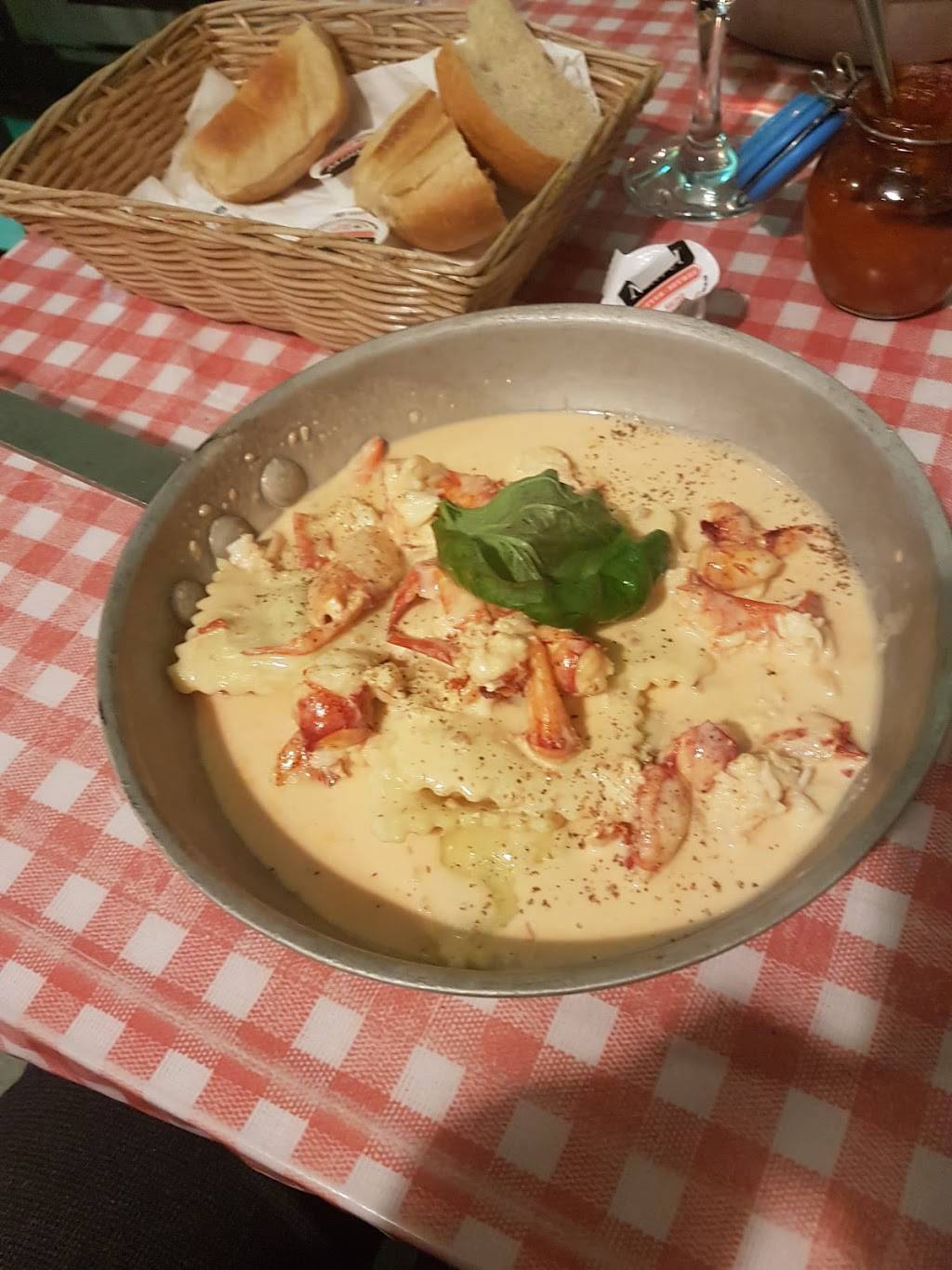 DaEnrico | restaurant | 264 Rue Saint-Zotique E, Montréal, QC H2S 1L3, Canada | 5143880719 OR +1 514-388-0719