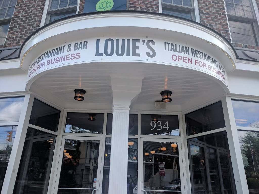 Louies Italian Restaurant & Bar | restaurant | 10 Center St, Darien, CT 06820, USA | 2033095818 OR +1 203-309-5818