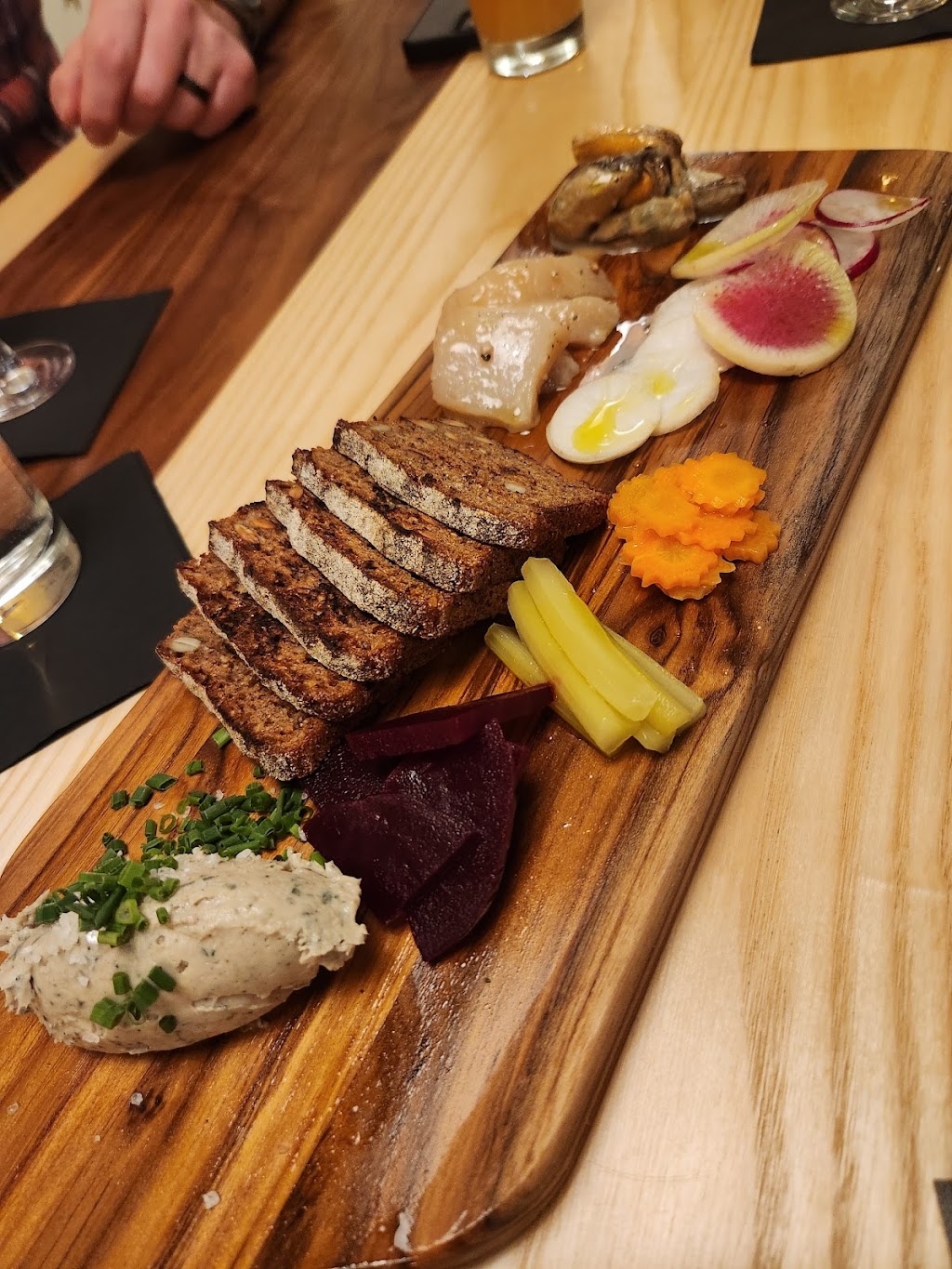 Trudy Birds Ølbar | restaurant | 424 Walnut Hill Rd, North Yarmouth, ME 04097, USA | 2074899004 OR +1 207-489-9004