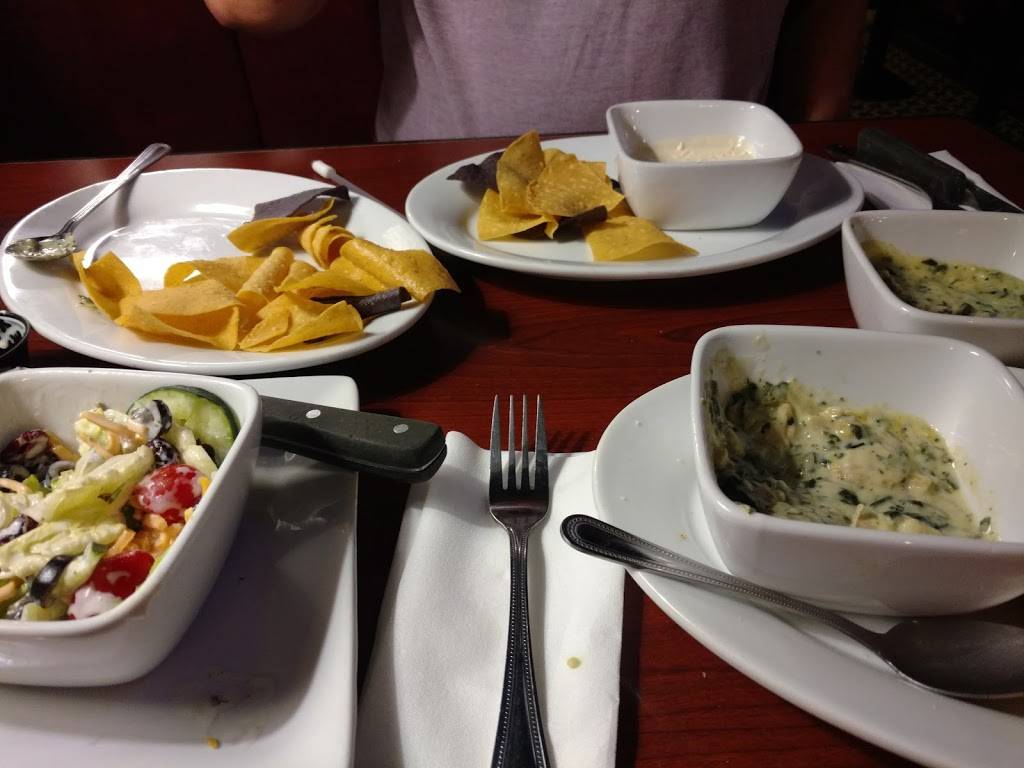 Ruby Tuesday | restaurant | 4632 Factory Stores Blvd, Myrtle Beach, SC 29579, USA | 8439037410 OR +1 843-903-7410