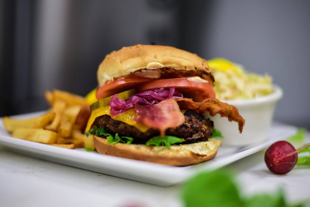 La Casa Del Gusto: Family Restaurant - French, Italian, Indian,  | restaurant | 1460 Merivale Rd, Nepean, ON K2E 5P2, Canada | 6136954022 OR +1 613-695-4022