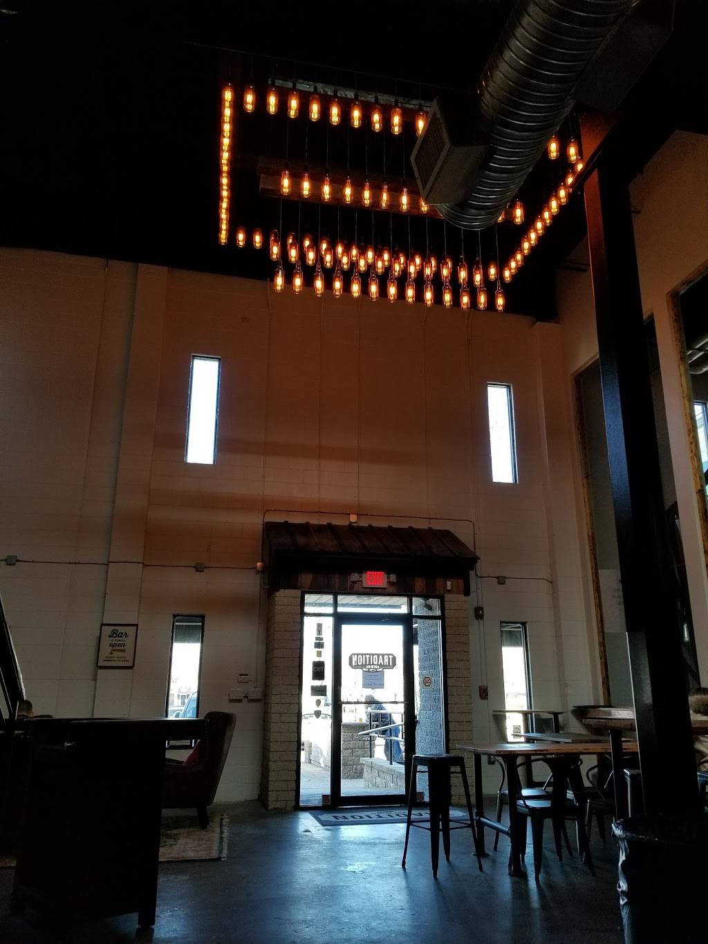 Tradition Brewing Company | restaurant | 700 Thimble Shoals Blvd, Newport News, VA 23606, USA | 7575929393 OR +1 757-592-9393