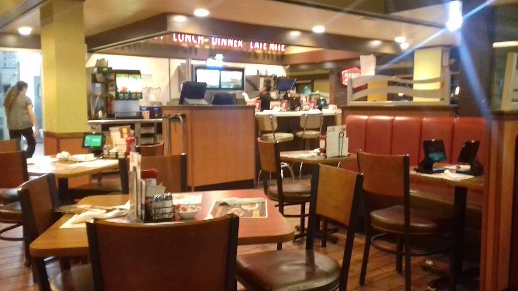 Dennys | restaurant | 487 Harbor Dr, Oceanside, CA 92054, USA | 7607226705 OR +1 760-722-6705