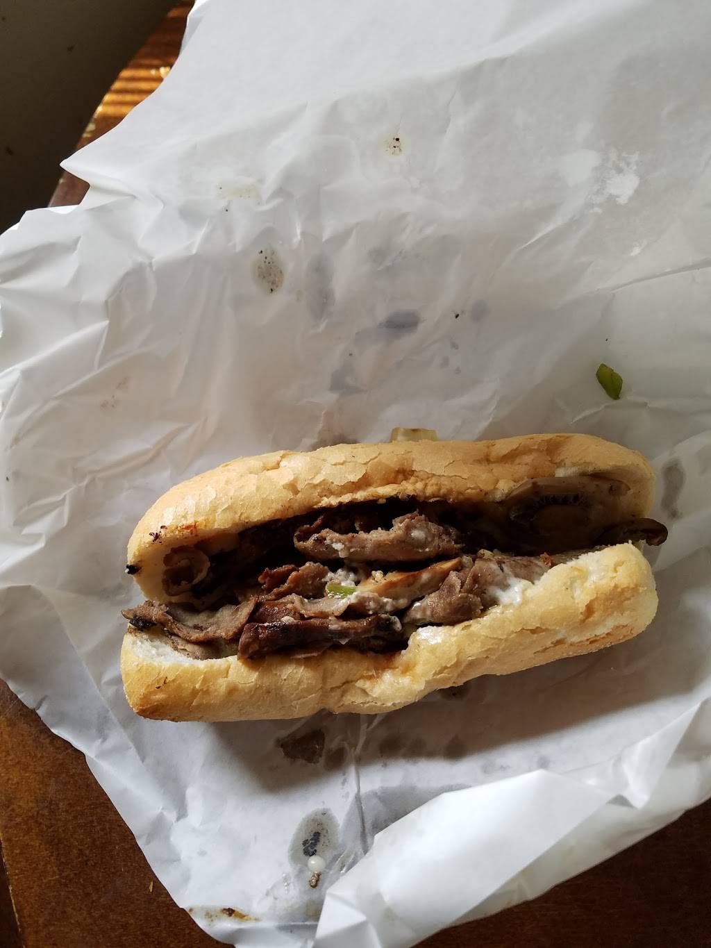 Mannys Chicago Style Dawg House | restaurant | 6217 Kennedy Ave, Hammond, IN 46323, USA | 2198441118 OR +1 219-844-1118