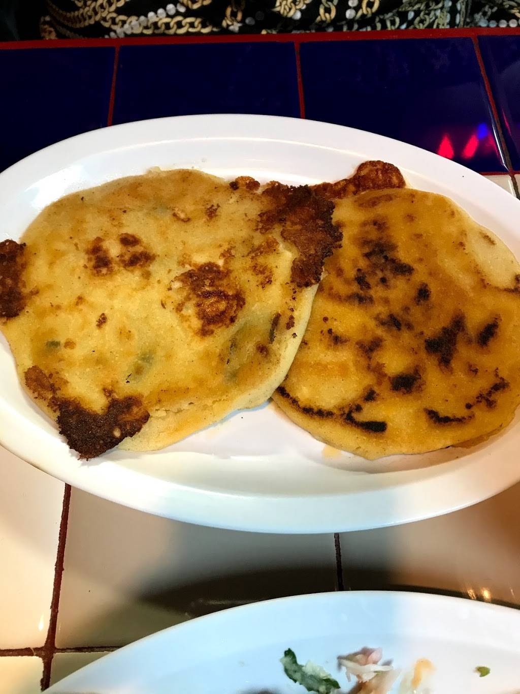 Restaurante y pupuseria las comadres LLC | restaurant | 2747 Clyde Park Ave SW, Wyoming, MI 49509, USA | 6168053341 OR +1 616-805-3341