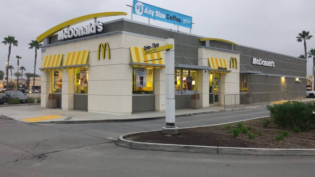 McDonalds | cafe | 1607 Panama Ln, Bakersfield, CA 93307, USA | 6618333866 OR +1 661-833-3866
