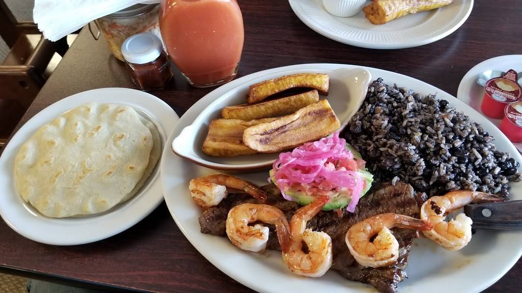 Cafe Platano | restaurant | 834 W 11th St, Tracy, CA 95376, USA | 2098342125 OR +1 209-834-2125