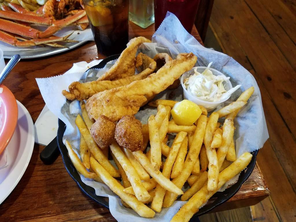 Charlie Horse Restaurant | restaurant | 810 S Atlantic Ave, Ormond Beach, FL 32176, USA | 3866724347 OR +1 386-672-4347