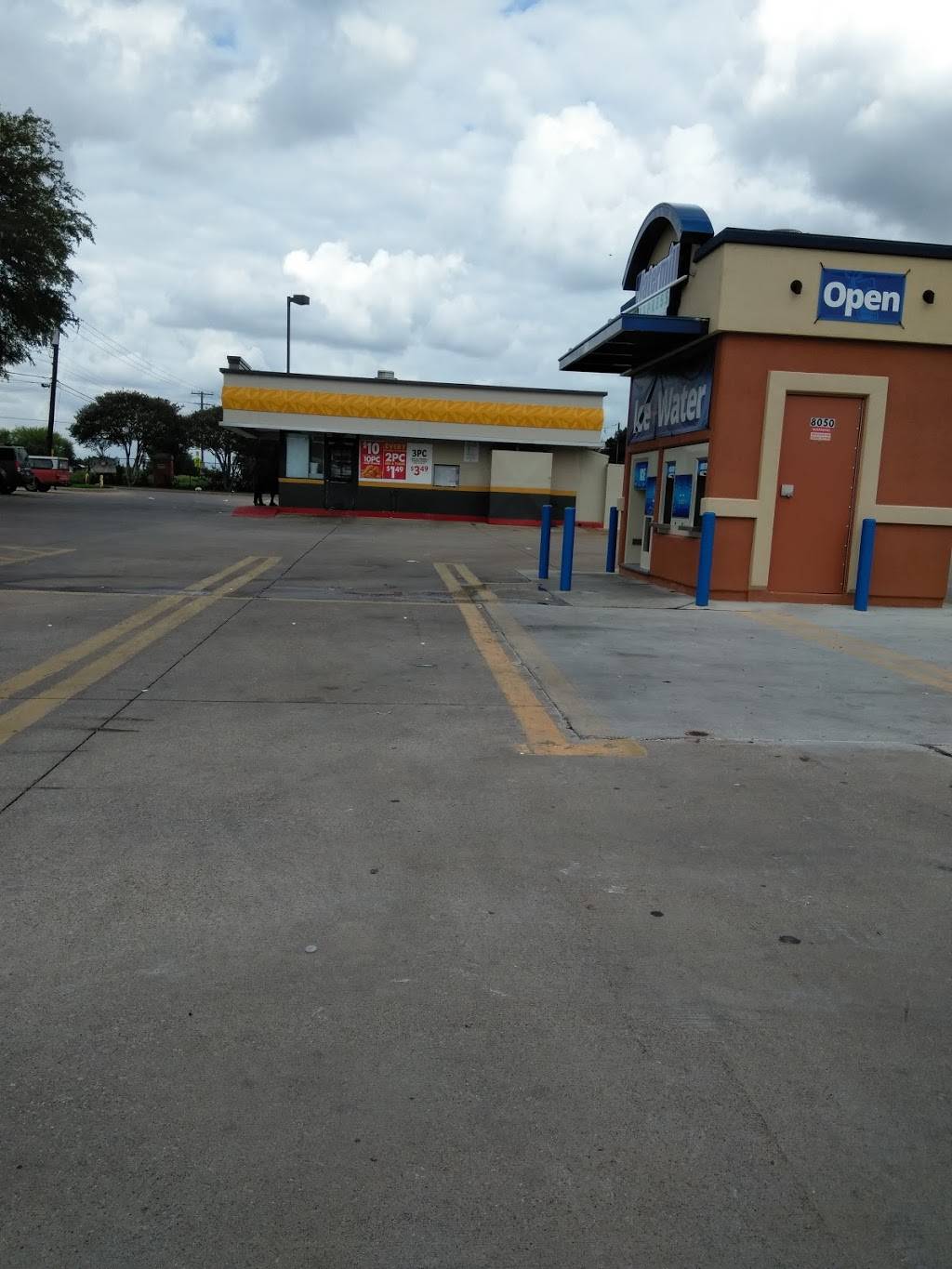 Churchs Chicken | restaurant | 8080 Ferguson Rd, Dallas, TX 75228, USA | 2143283570 OR +1 214-328-3570