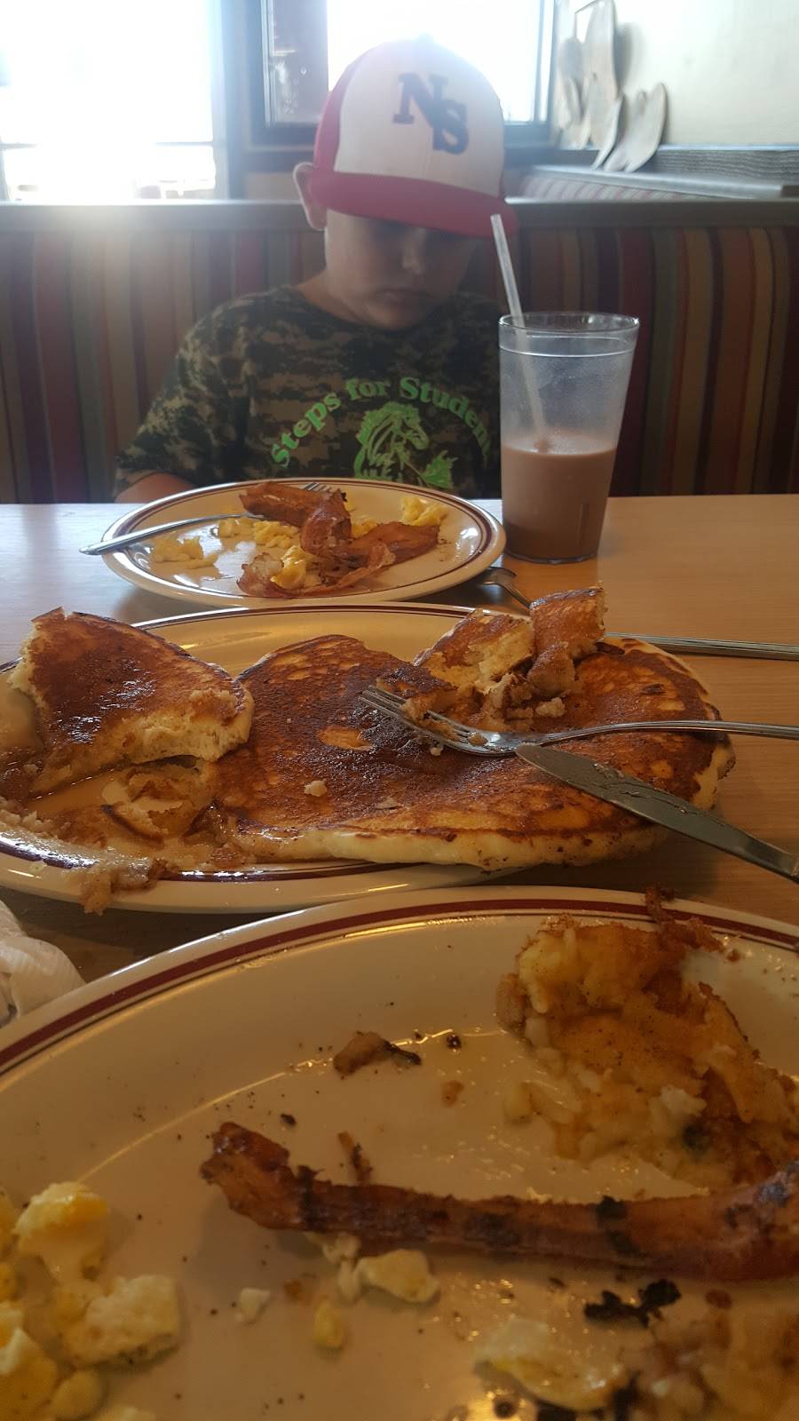 Huddle House | restaurant | 1409 TX-304 Loop, Crockett, TX 75835, USA | 9365452908 OR +1 936-545-2908