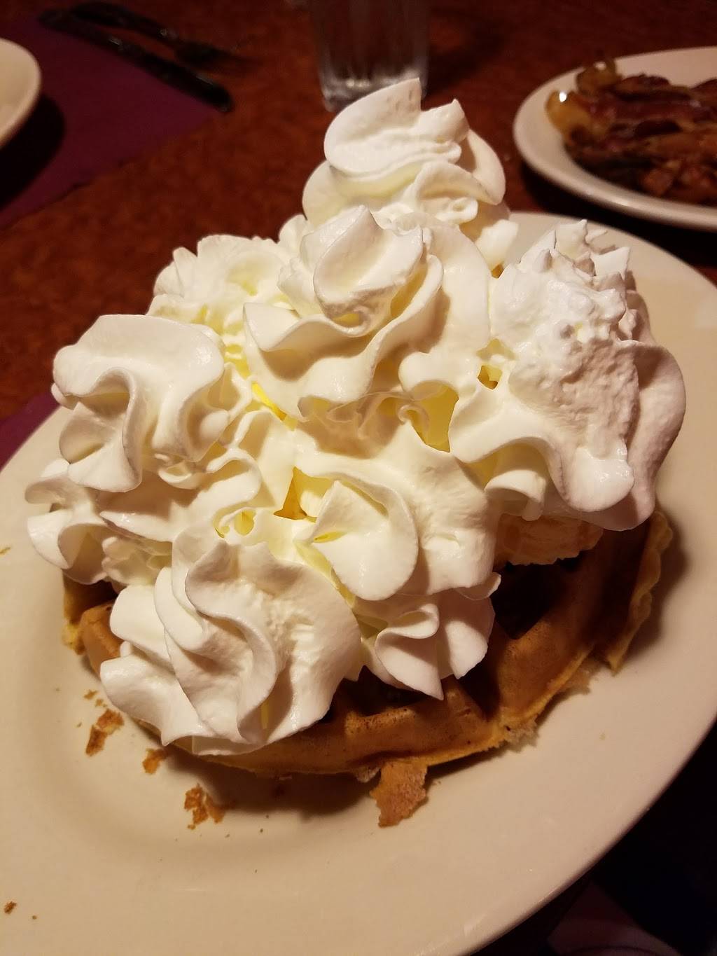 Broadway Diner | restaurant | 55 River Rd, Summit, NJ 07901, USA | 9082734353 OR +1 908-273-4353